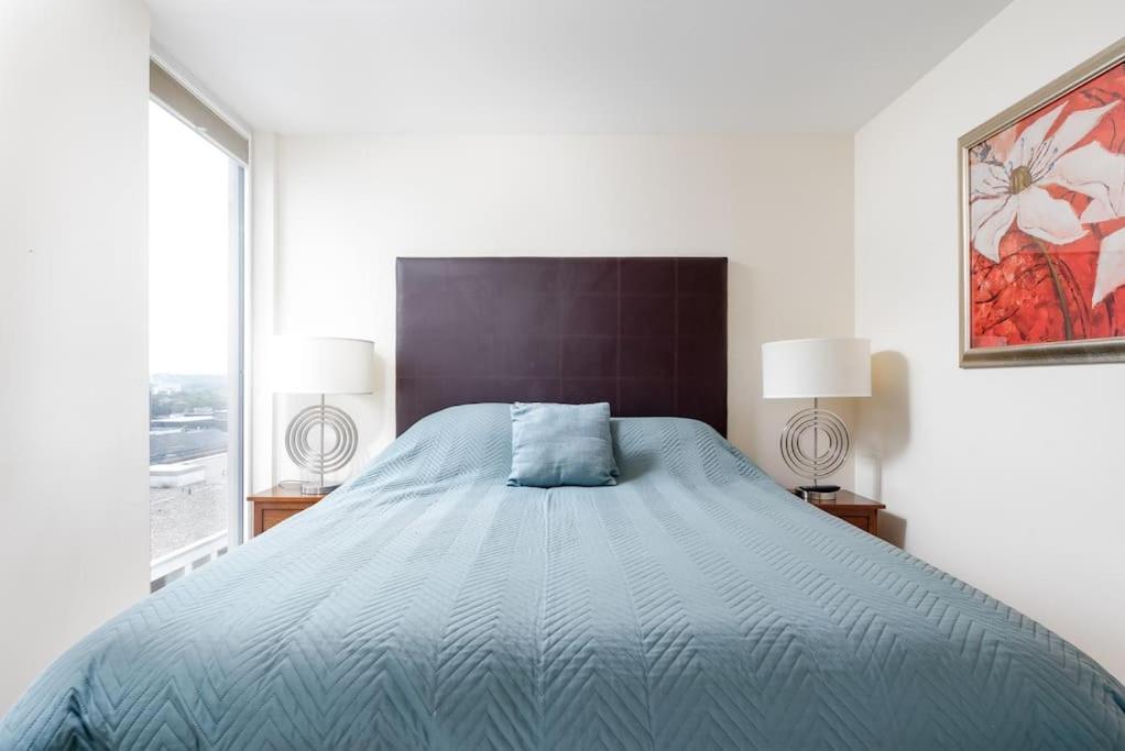 Canary Wharf By Capital Apartment *